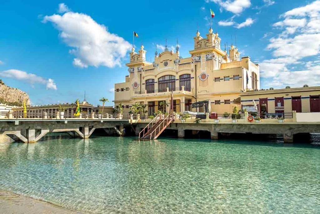 Apartmán Casa Viola Elegante E Sul Mare Di Mondello Palermo Exteriér fotografie